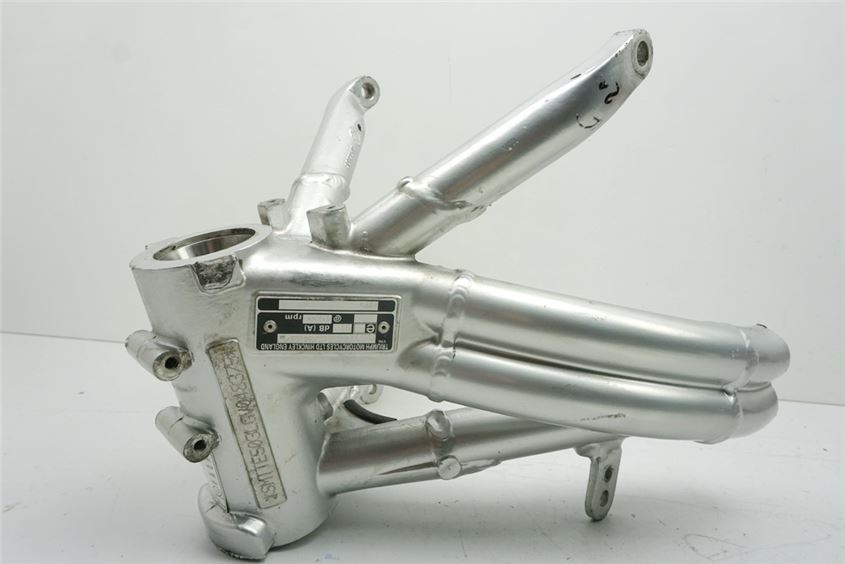 TRIUMPH DAYTONA 955 i T 595 RAHMEN & BRIEF FRAME RAHMENKOPF