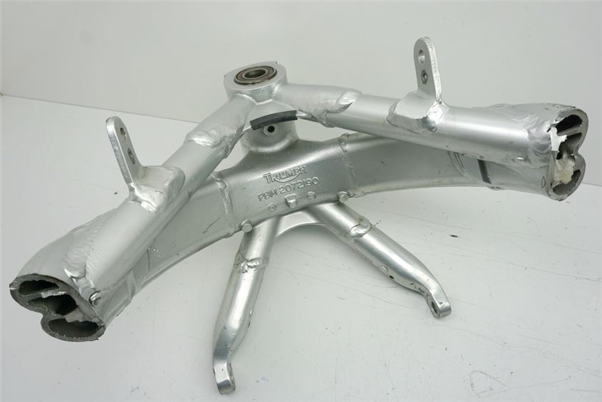TRIUMPH DAYTONA 955 i T 595 RAHMEN & BRIEF FRAME RAHMENKOPF