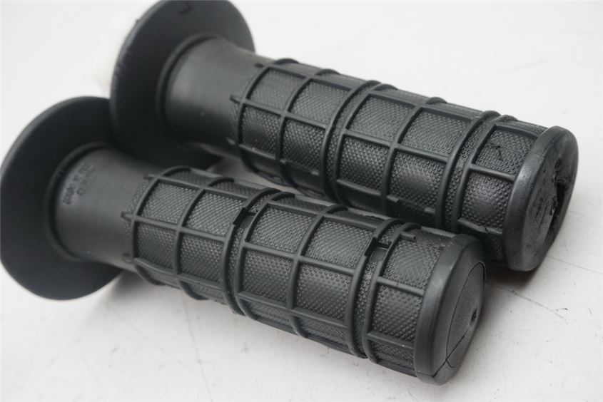 MZ / MUZ SX 125 SNZ1SX (SM) ACELERADOR EMPUÑADURA GOMAS DE PUÑO