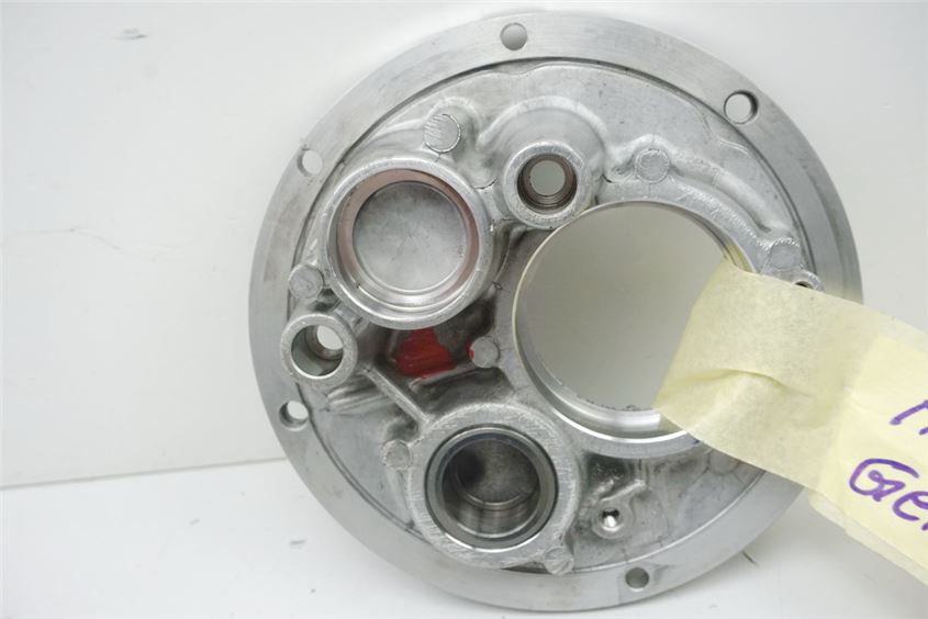 HONDA CX 500 C PC01 BRACKET GEAR SHAFT BEARING SEAT ENGINE COVER