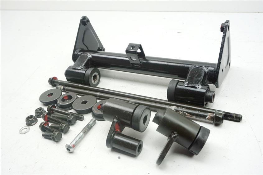 KAWASAKI VN 1600 CLASSIC VNT60A SOPORTE MOTOR EJE PERNO TORNILLO SOPORTE MOTOR