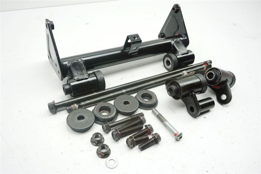 KAWASAKI VN 1600 CLASSIC VNT60A SOPORTE MOTOR EJE PERNO TORNILLO SOPORTE MOTOR