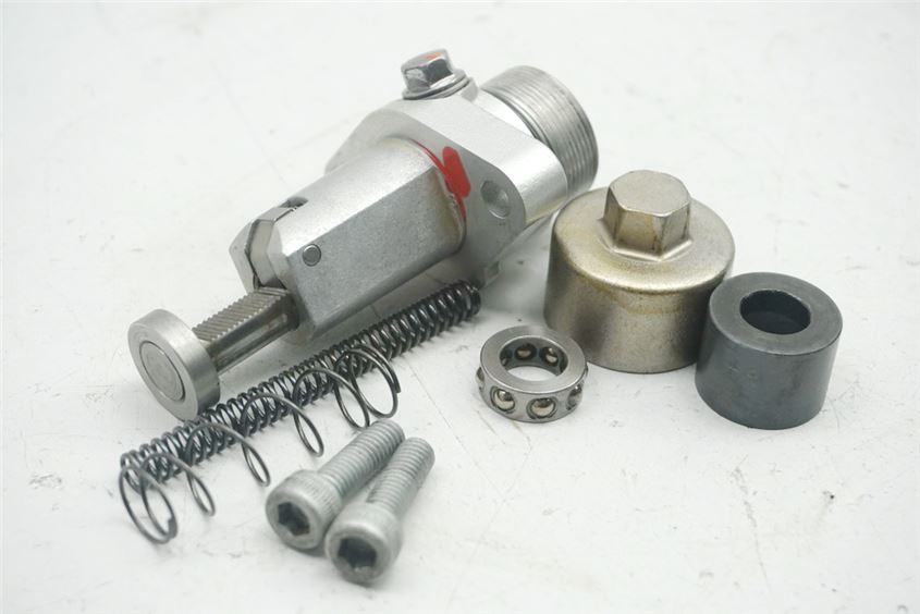 KAWASAKI VN 1600 CLASSIC VNT60A STEUERKETTENSPANNER VORN
