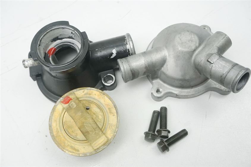 KAWASAKI VN 1600 CLASSIC VNT60A THERMOSTAT THERMOSTATGEHÄUSE