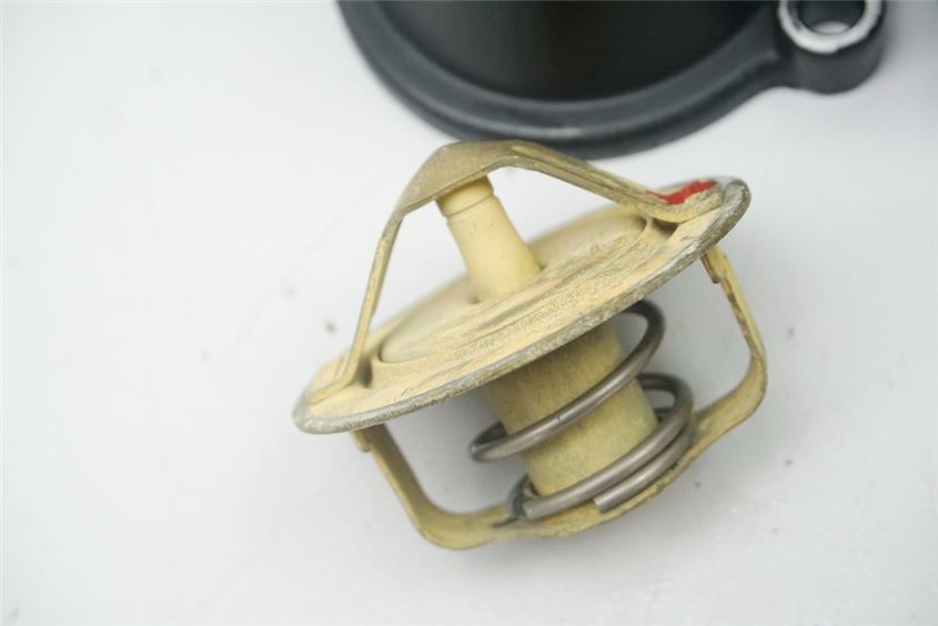 KAWASAKI VN 1600 CLASSIC VNT60A THERMOSTAT THERMOSTATGEHÄUSE