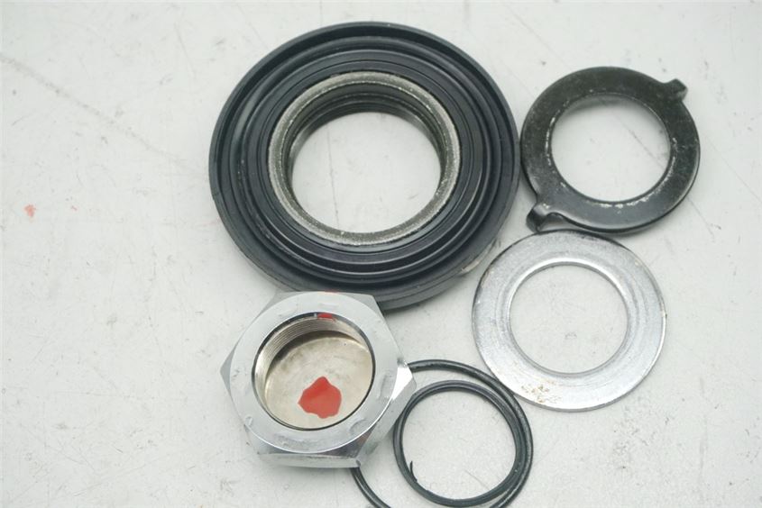 KAWASAKI VN 1600 CLASSIC VNT60A MUTTER SICHERUNG LENKKOPF GABELBRÜCKE