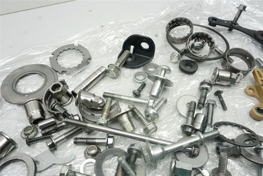 HONDA CBR 1000 RR SC59 SA SP SCREWS & SMALL PARTS - ENGINE