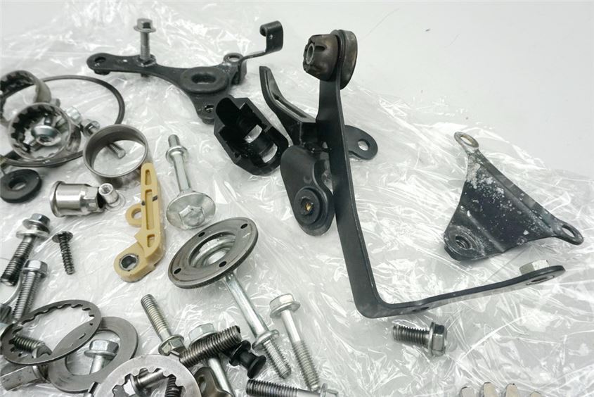 HONDA CBR 1000 RR SC59 SA SP SCREWS & SMALL PARTS - ENGINE