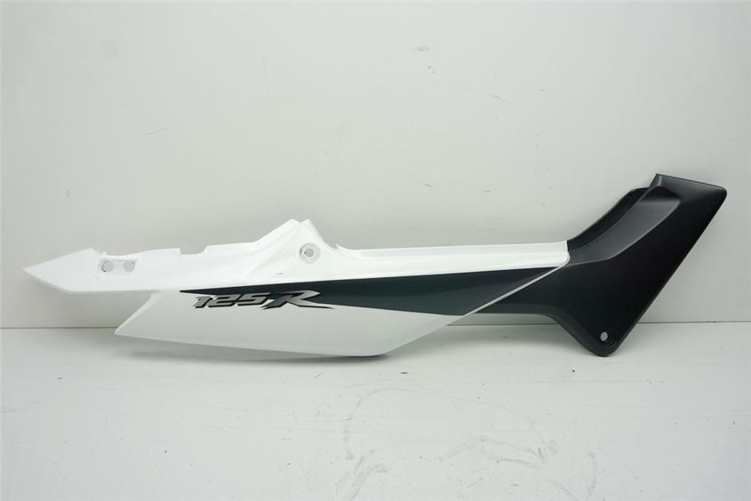 HONDA CBR 125 R JC39 CARENADO TRASERO DERECHO TAPA CUBIERTA