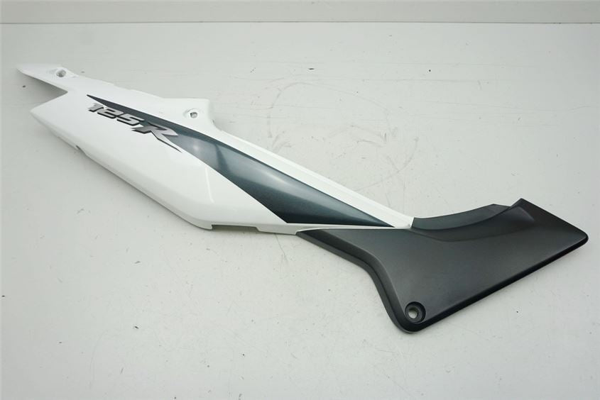HONDA CBR 125 R JC39 CARENADO TRASERO DERECHO TAPA CUBIERTA