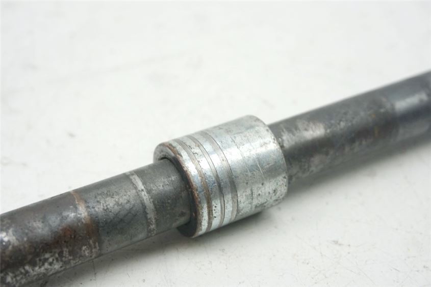 HONDA CB 650 C RC05 FRONT AXLE SHAFT AXLE SPACER