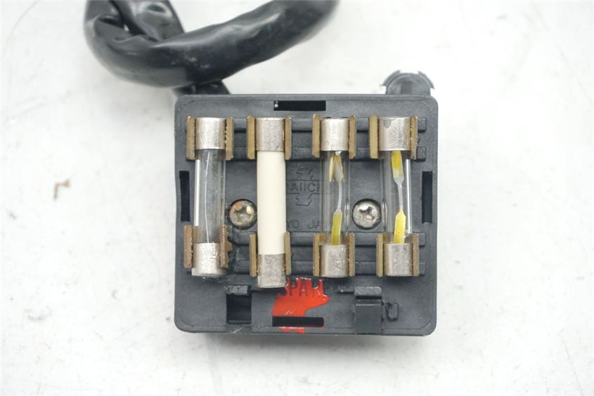 HONDA CB 650 C RC05 SICHERUNGSKASTEN FUSE BOX