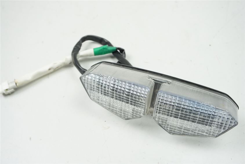 YAMAHA R6 RJ05/ RJ09 LUZ TRASERA FARO TRASERO