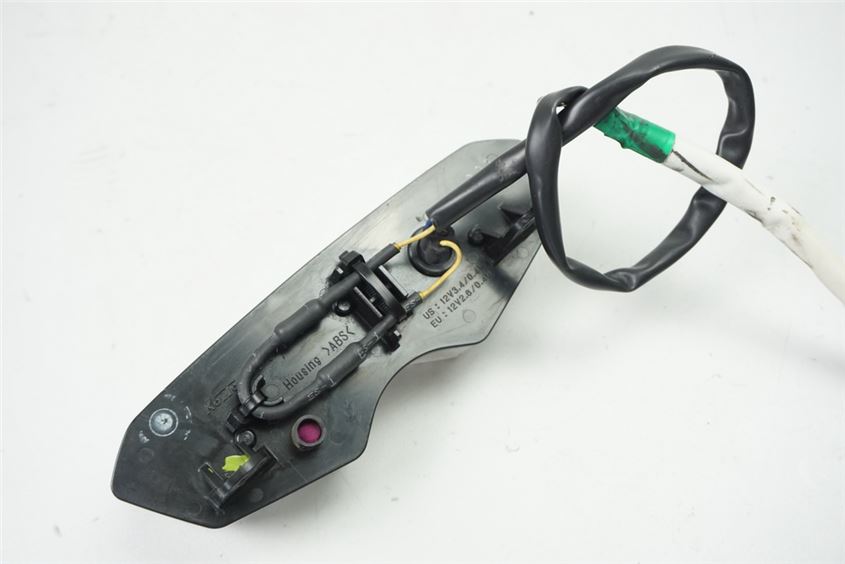 YAMAHA R6 RJ05/ RJ09 LUZ TRASERA FARO TRASERO