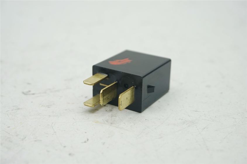 HONDA CBR 125 R JC39 RELÉ DE CONTROL OMRON RELÉ