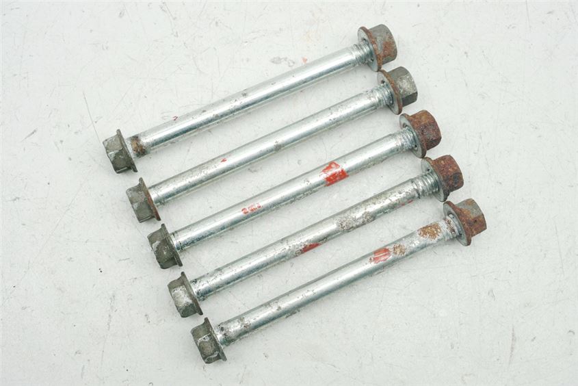 HONDA CB 650 C RC05 SCHRAUBEN BREMSSCHEIBEN VORN