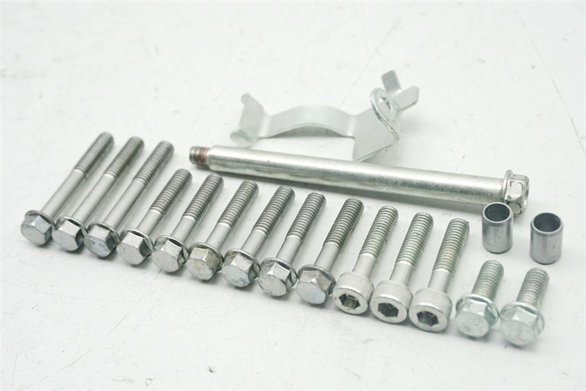HONDA CBR 125 R JC39 SCHRAUBEN LIMADECKEL MOTORDECKEL STATOR