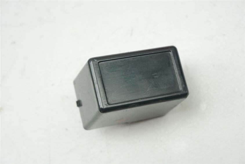 SUZUKI GSX-R 600 WVCV FLASHER RELAY INDICATOR RELAY