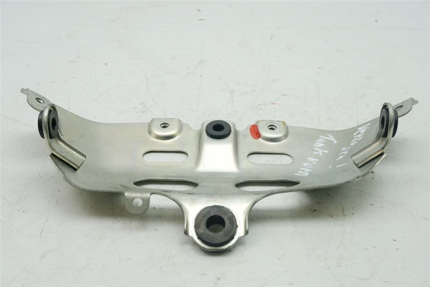 SUZUKI GSX-R 600 WVCV SOPORTE DEPÓSITO DELANTERO SUJECIÓN DEPÓSITO