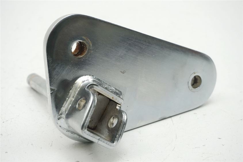 KYMCO HIPSTER 125 R1 SOPORTE REPOSAPIÉS CONDUCTOR IZQUIERDO REPOSAPIÉS