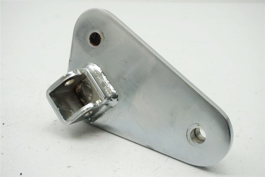 KYMCO HIPSTER 125 R1 SOPORTE REPOSAPIÉS CONDUCTOR IZQUIERDO REPOSAPIÉS
