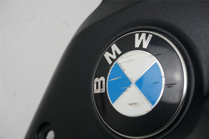 BMW R 1200 RS R12WR (LC) VERKLEIDUNG TANK LINKS ABDECKUNG COVER SEITENDECKEL
