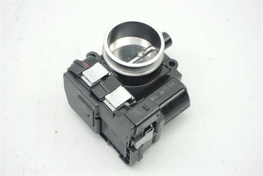 BMW R 1200 RS R12WR (LC) INJECTION SYSTEM LEFT THROTTLE BODY