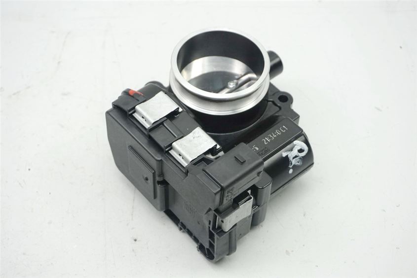 BMW R 1200 RS R12WR (LC) INJECTION SYSTEM RIGHT THROTTLE BODY