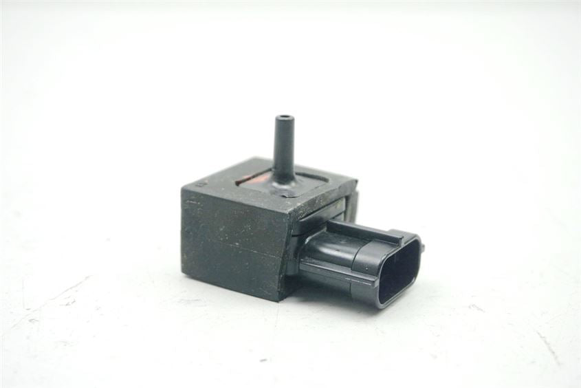 SUZUKI GSX-R 750 WVCF K6 K7 SENSOR DE PRESIÓN 29G1