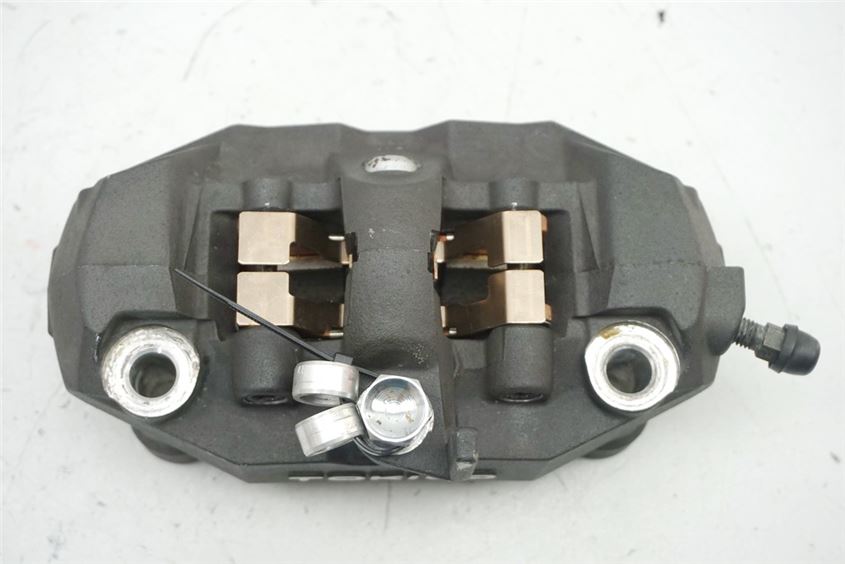 SUZUKI GSX-R 750 WVCF K6 K7 PINZA DE FRENO DERECHA