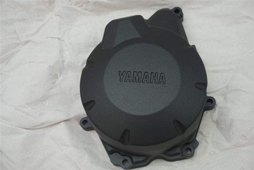 YAMAHA FZ6 S RJ14 S2 TAPA DE CUBIERTA DEL MOTOR DEL CÁRTER NUEVO - 1B3-15411-10