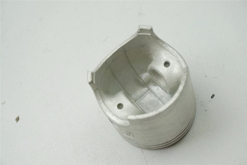 YAMAHA NOS MOTORCYCLE 1981 YZ80 PISTON .25MM OVER P/N 5X2-11635-01