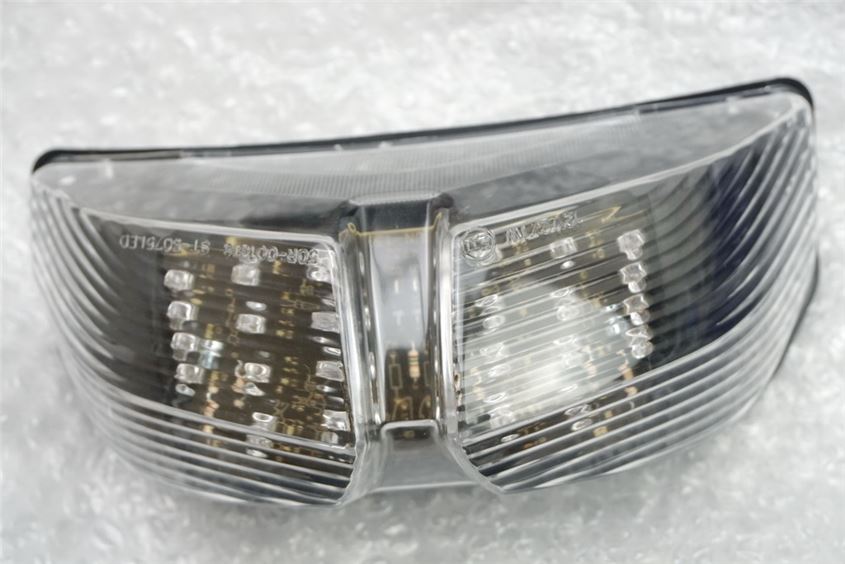 YAMAHA FZ-1 N RN16 LUZ TRASERA LED FARO TRASERO - BLANCO