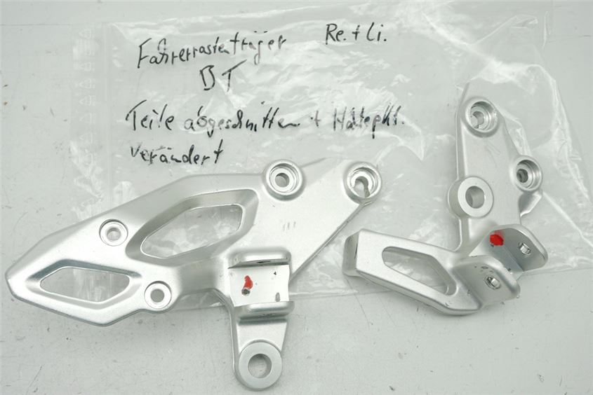 BMW R 1200 RS R12WR (LC) FOOTREST BRACKET RIDER HOLDER FOOTREST FOOTREST PLATE