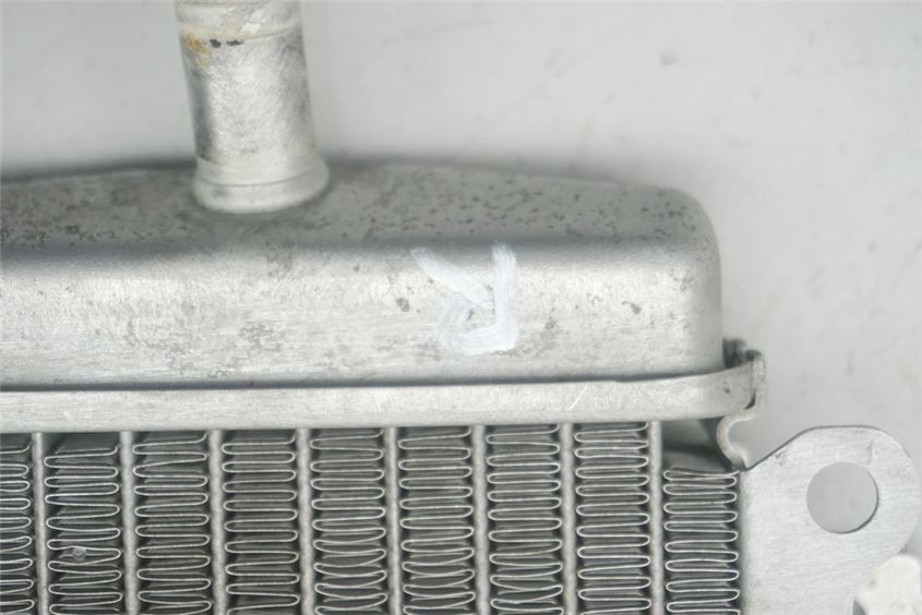 VESPA GTS 250 i.e. RADIADOR DERECHO RADIADOR DE AGUA
