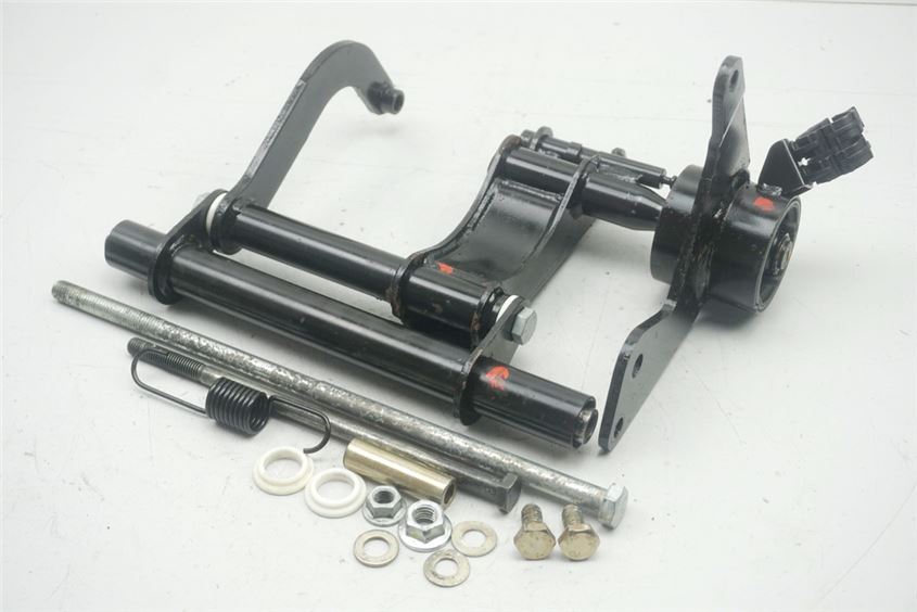 VESPA GTS 250 i.e. SOPORTE MOTOR EJE PERNOS TORNILLOS SOPORTE MOTOR
