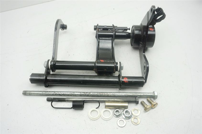 VESPA GTS 250 i.e. SOPORTE MOTOR EJE PERNOS TORNILLOS SOPORTE MOTOR