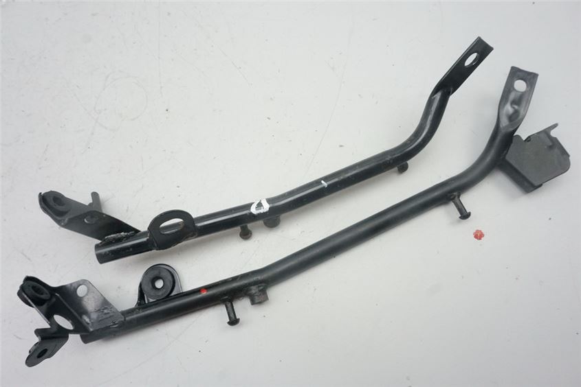 SUZUKI GS 500 E GM51B HALTERUNG RÜCKLICHT LINKS & RECHTS STREBE TRÄGER