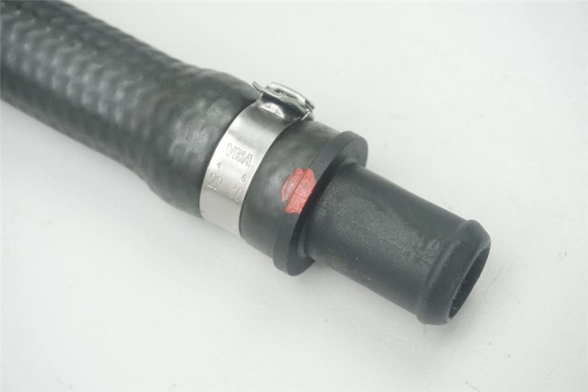 VESPA GTS 250 i.e. RADIATOR HOSE RADIATOR R -> L -> COOLANT RESERVOIR