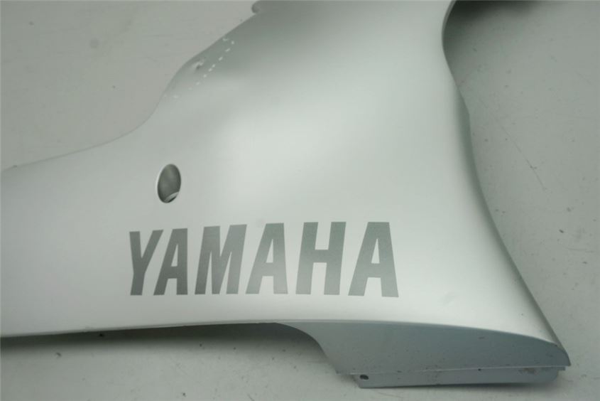 YAMAHA R6 RJ15 - CARENADO LATERAL DERECHO CUBIERTA TAPA - 13S-28395-00