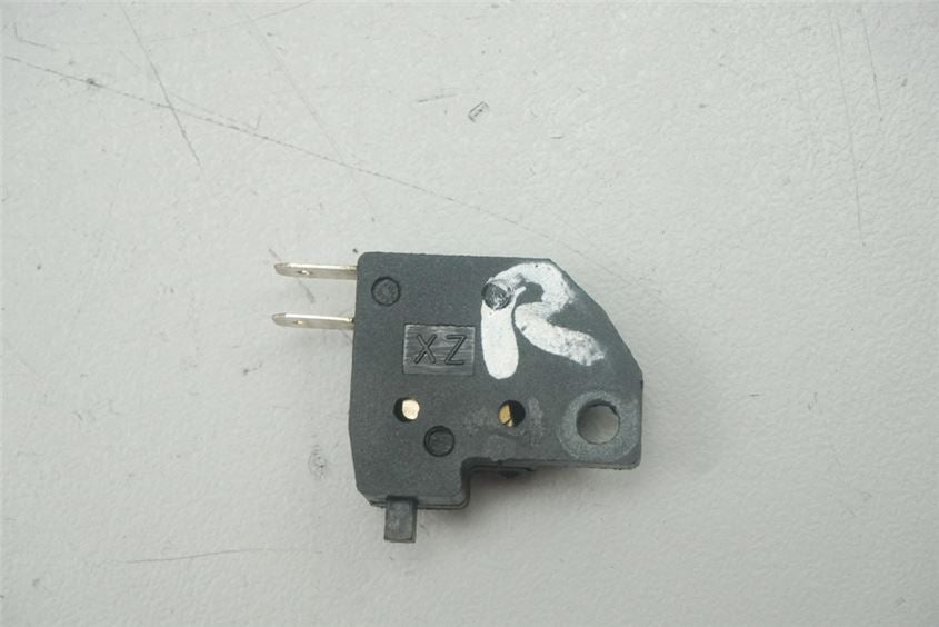 PEUGEOT KISBEE 50 4-TAKT BREMSLICHTSCHALTER RECHTS