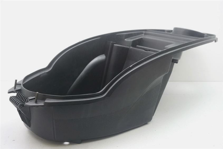 PEUGEOT KISBEE 50 4-TIEMPOS CASCO GUANTERA MALETERO MALETA