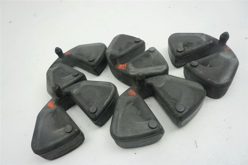 SUZUKI GSF 600 BANDIT GN77AB SHOCK ABSORBER RUBBERS - SET