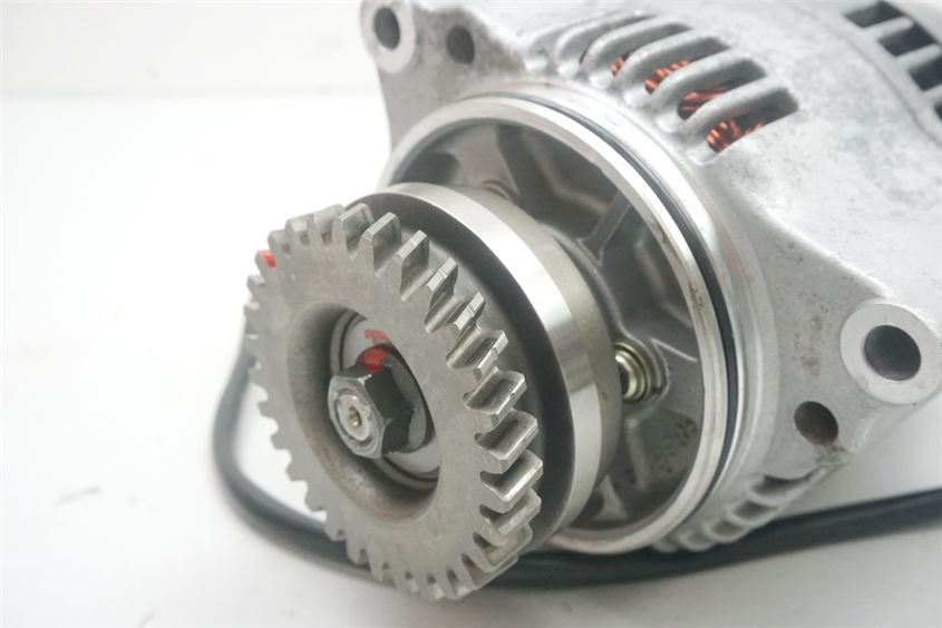SUZUKI GSF 600 BANDIT GN77AB ALTERNADOR GENERADOR - 31400-19C03