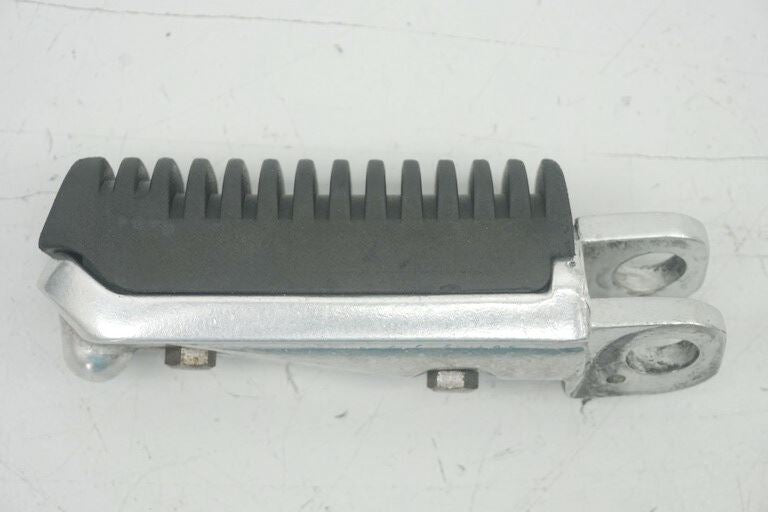 SUZUKI GSF 600 BANDIT GN77AB FOOTREST RIDER LEFT FOOTREST