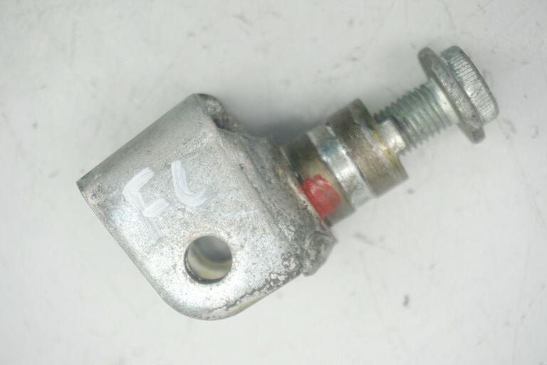 SUZUKI GSF 600 BANDIT GN77AB FOOTREST BRACKET DRIVER LEFT JOINT