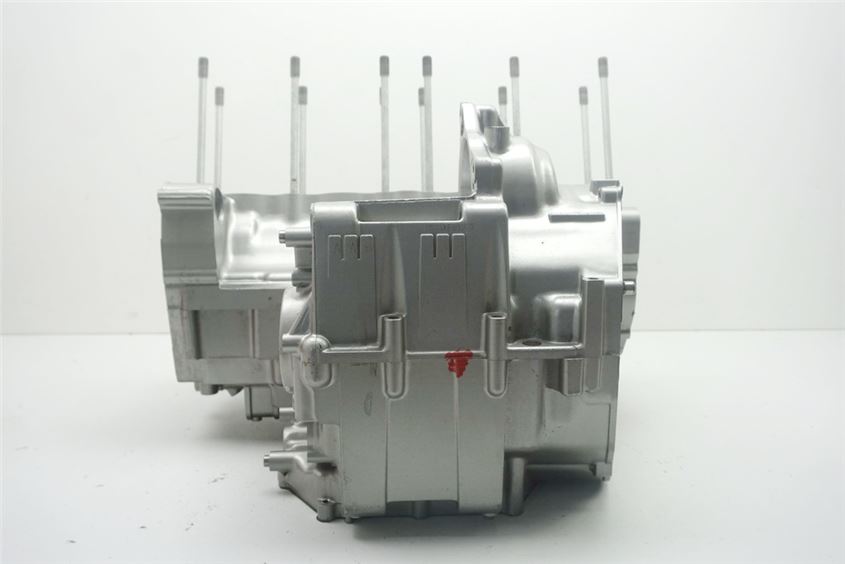 SUZUKI GSF 600 BANDIT GN77AB ENGINE HOUSING ENGINE BLOCK CRANKCASE