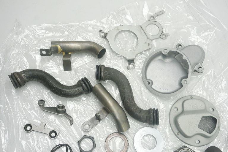 SUZUKI GSF 600 BANDIT GN77AB TORNILLOS Y PIEZAS PEQUEÑAS - MOTOR
