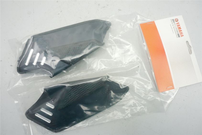 YAMAHA JUEGO DE CUBIERTAS (DEFLECTOR) - B67-F17A0-10