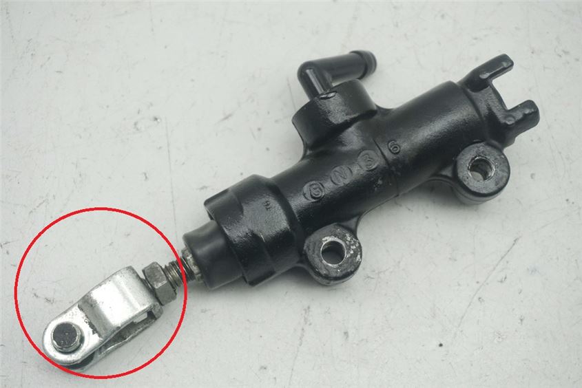 KAWASAKI ZX-6R ZX600R CILINDRO MAESTRO FRENO TRASERO BOMBA DE FRENO